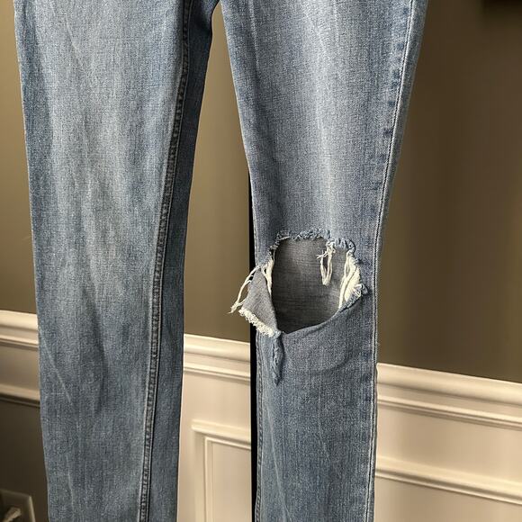 Abercrombie  & Fitch 90’s Slim Straight Ultra High Rise  - 28 /6 - Picture 4 of 6